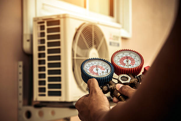 Professional Hvac technician working in East Troy, WI